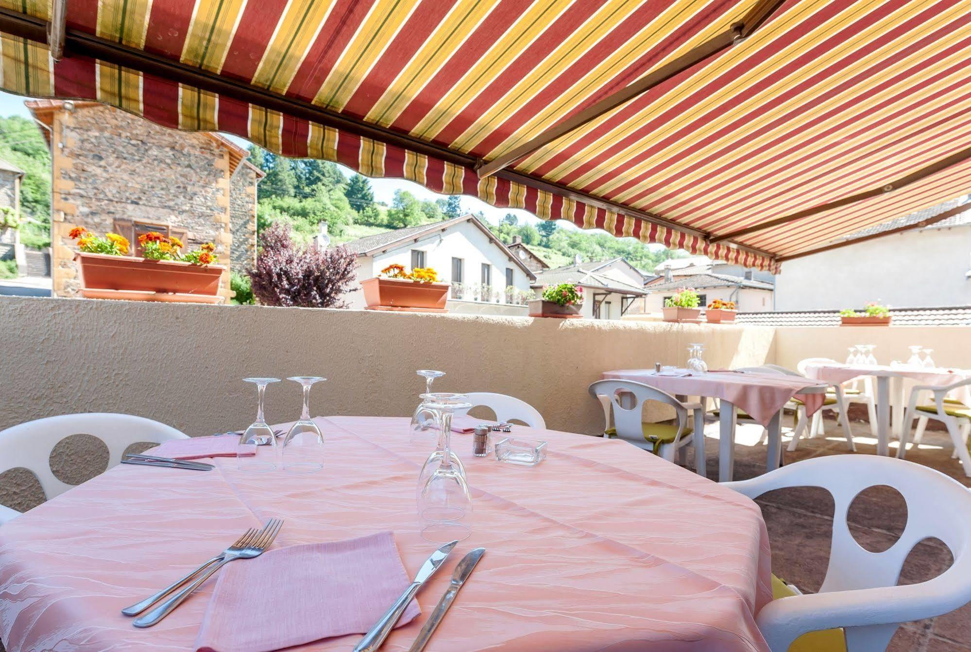 Hotel Restaurant Le Saint Clement Eksteriør billede